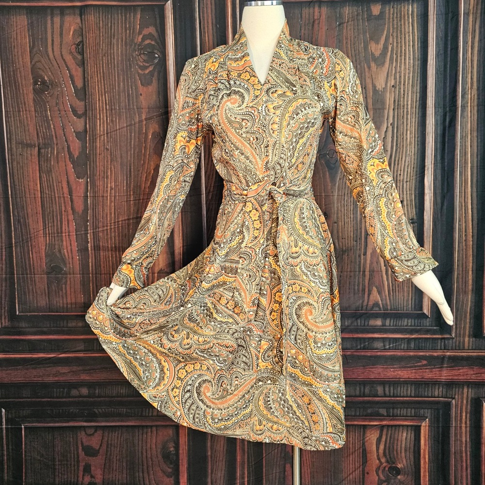 Vintage 1970s Paisley Print Long Sleeve Midi Dress Orange Brown Yellow Boho
